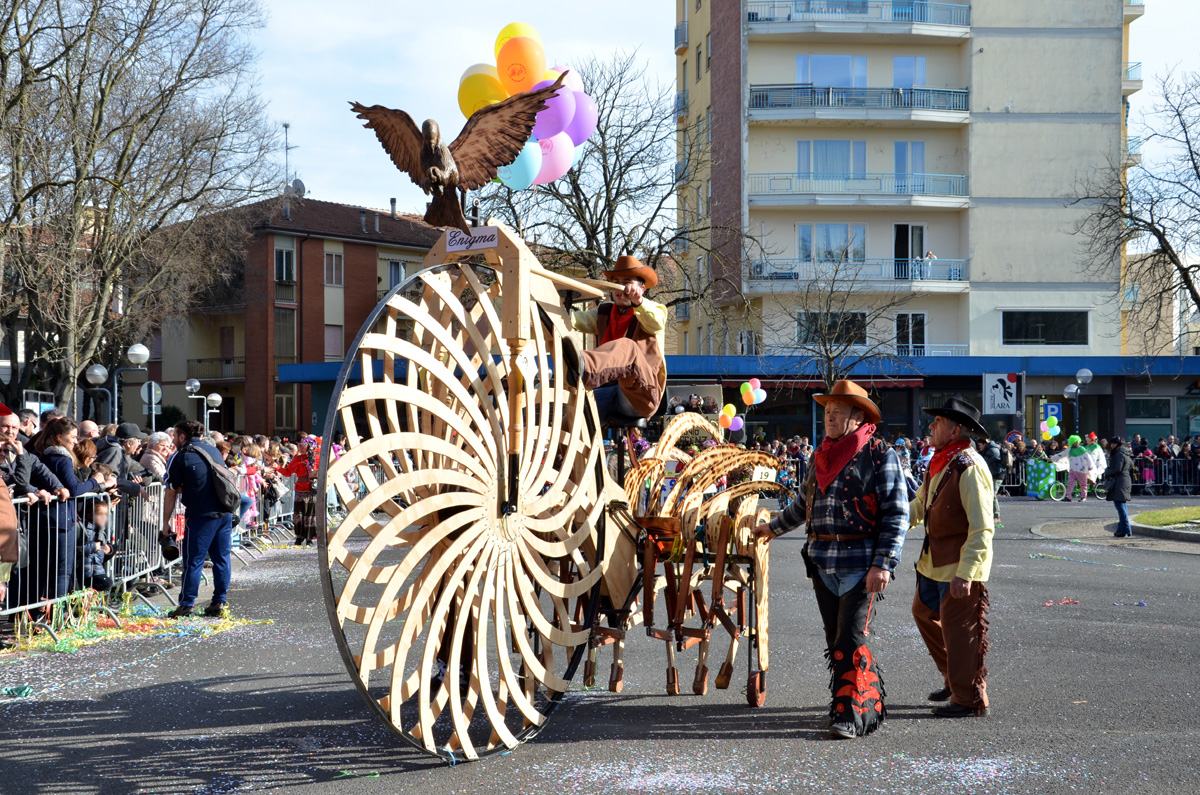 Il Bizzarro Carnevale Dei Fantaveicoli Art Of Traveling